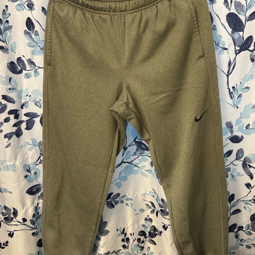 Nike mens grey Jogger Sweatpants